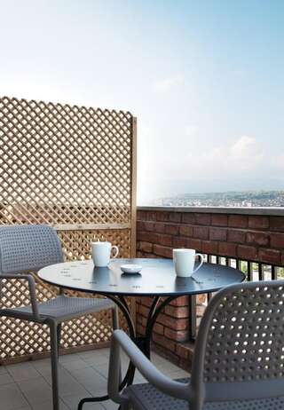Отель The Terrace Boutique Hotel Тбилиси Люкс с террасой-3